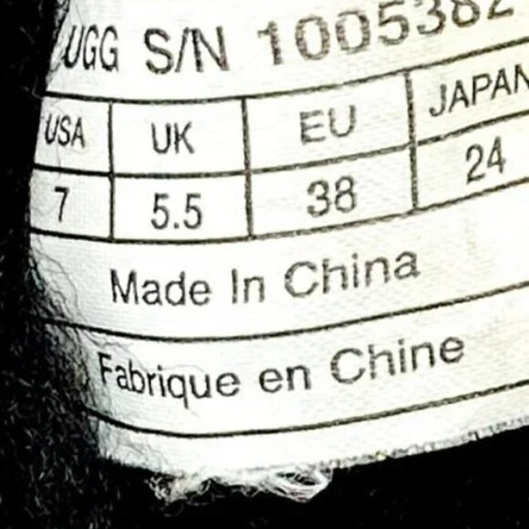 UGG Australia Azalea Black Sheepskin Shearling & UGG Charms Boots - Size 7 - Picture 10 of 10